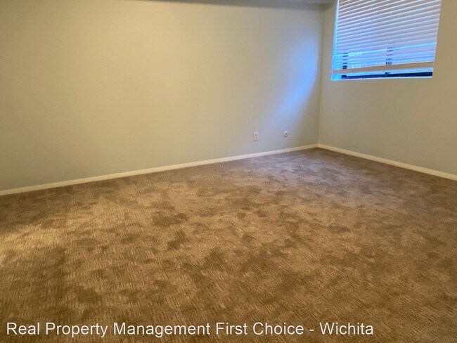 Building Photo - 3 br, 1.5 bath House - 9014 Bluestem St