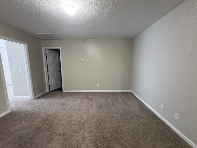 Building Photo - 328 Brightleaf Cir