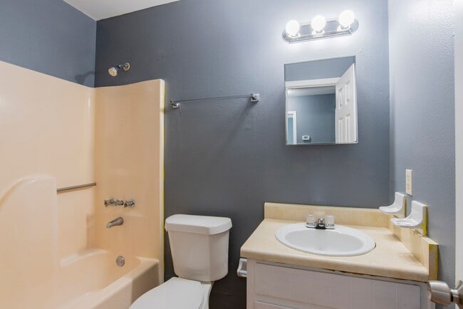 Building Photo - 6908 Weatherwood Pl
