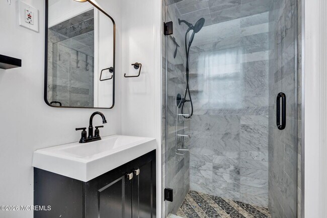 Building Photo - 46 Sunset Ave