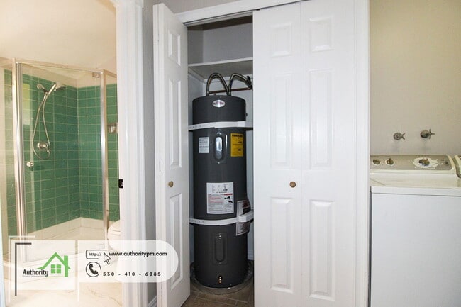 Building Photo - 3773 Ricardo Ave