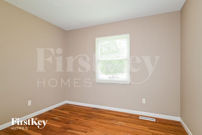 Building Photo - 2585 Teakwood Manor Dr