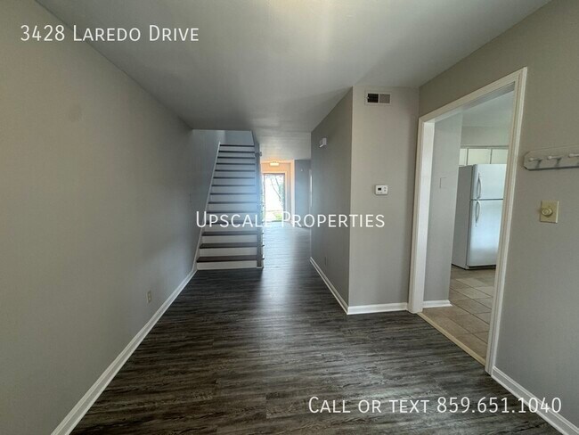 Building Photo - 3428 Laredo Dr
