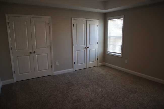 Building Photo - 1006 Gateway Commons Cir