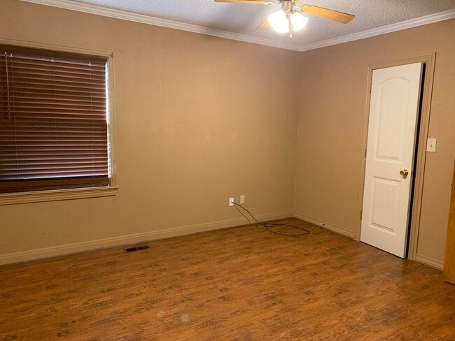 Building Photo - 3420 N 55th St