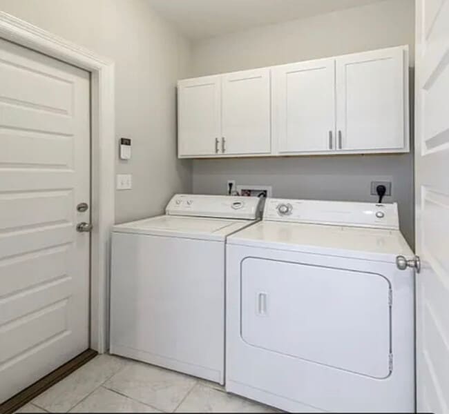 Building Photo - 103 Riverbrooke Dr