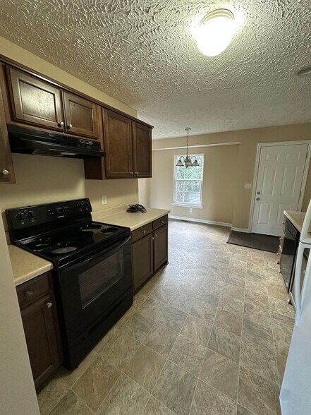 Building Photo - 104 Shirley Ct