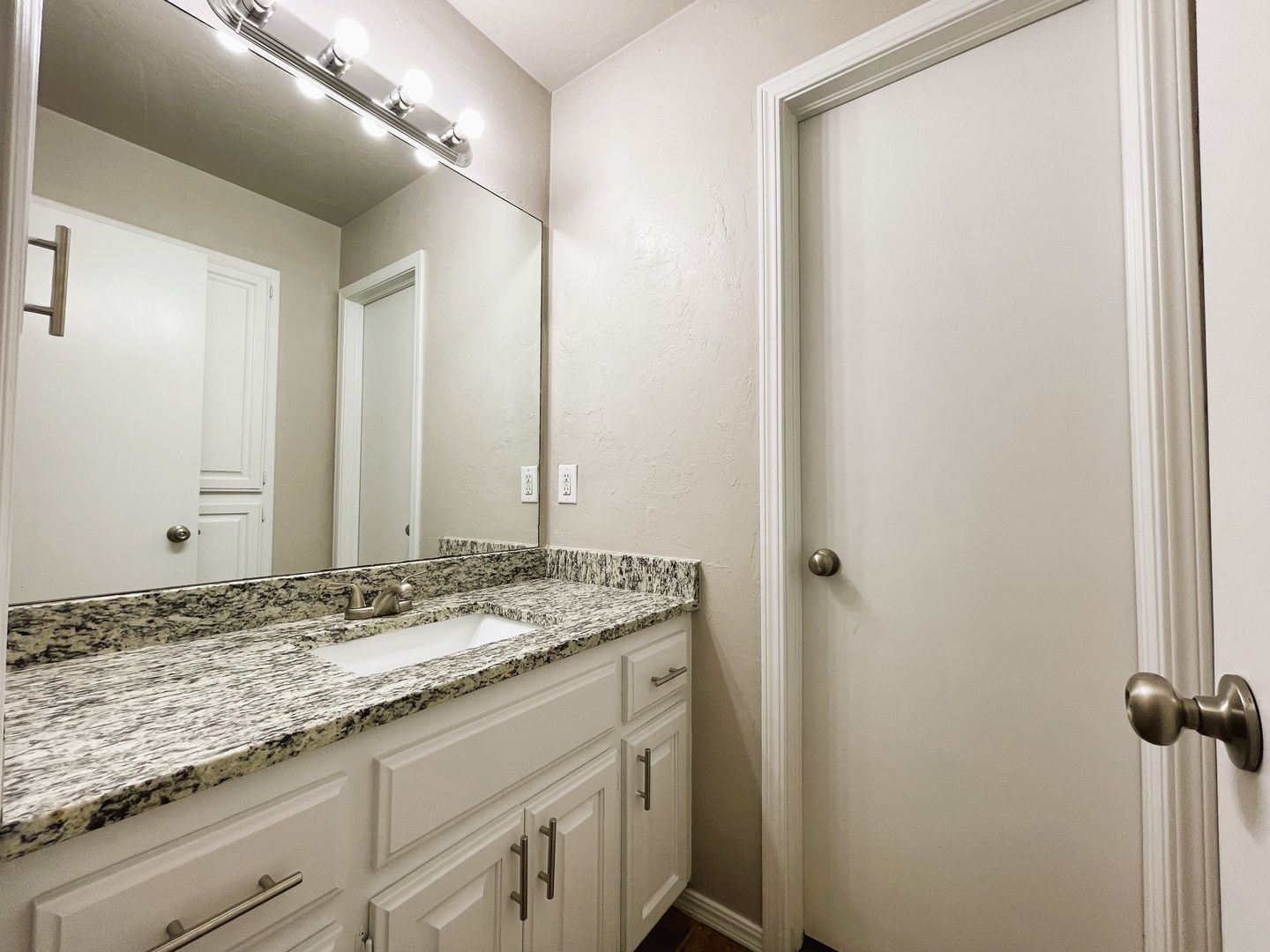 Building Photo - 1221 NW 138th St