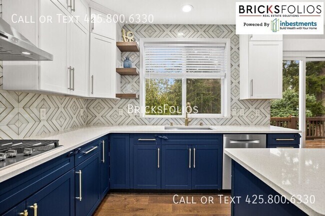 Building Photo - 11435 79th Way NE