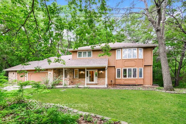 Primary Photo - 15000 Wildwood Rd