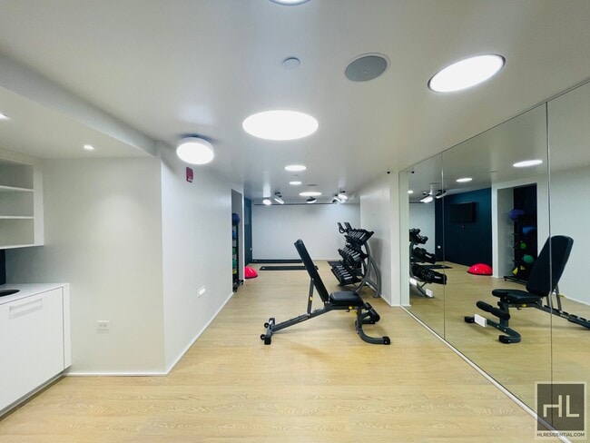 Building Photo - Madison Avenue