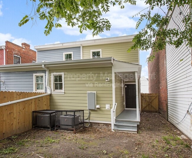 Building Photo - 2702 P St