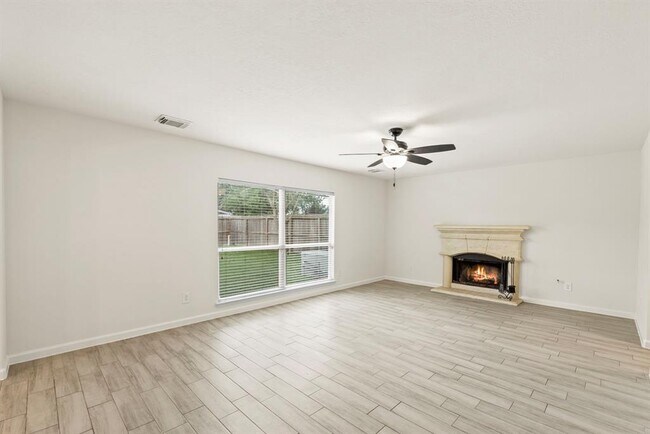 Building Photo - 20231 Mammoth Falls Dr
