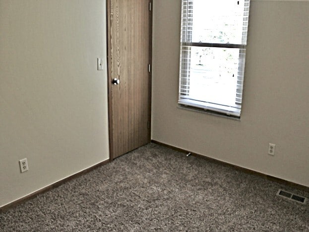 Building Photo - 2162 Birdfoot Ln