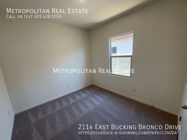 Building Photo - 2114 Bucking Bronco Dr