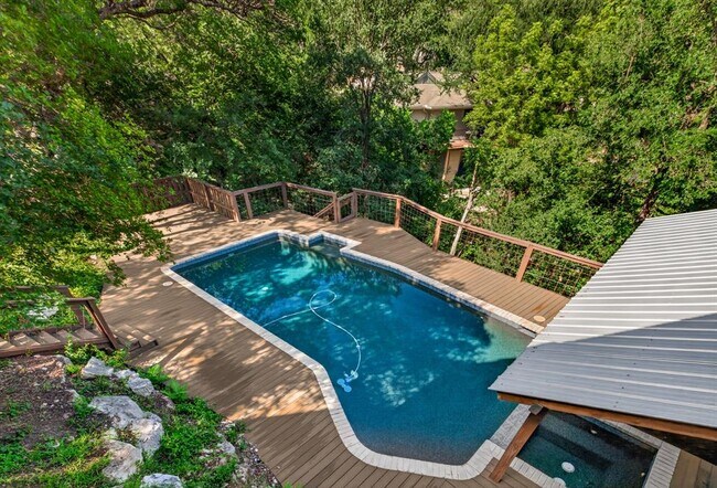 Building Photo - 4301 Hyridge Dr
