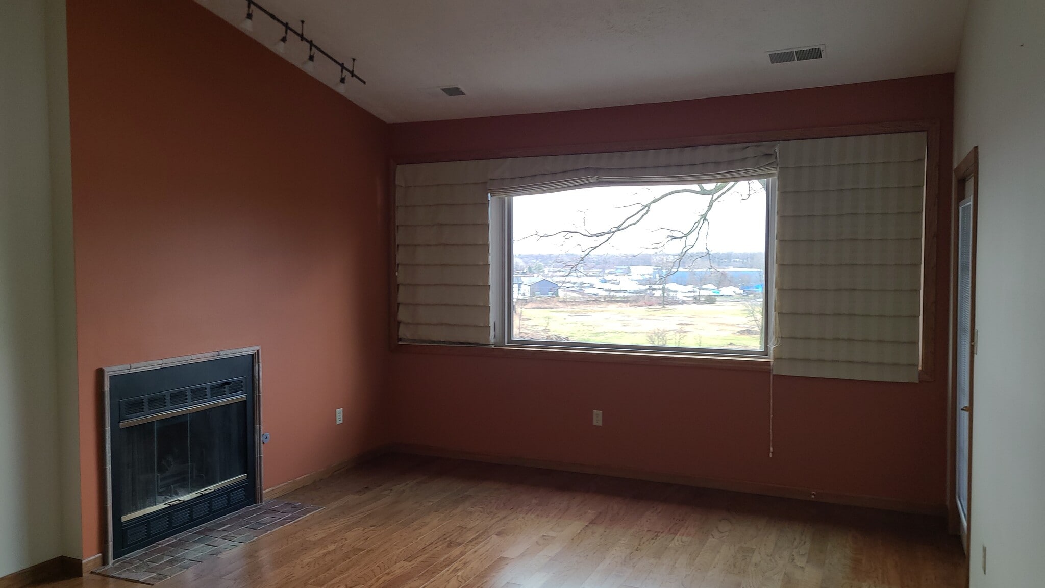 Building Photo - 205 Wayne St