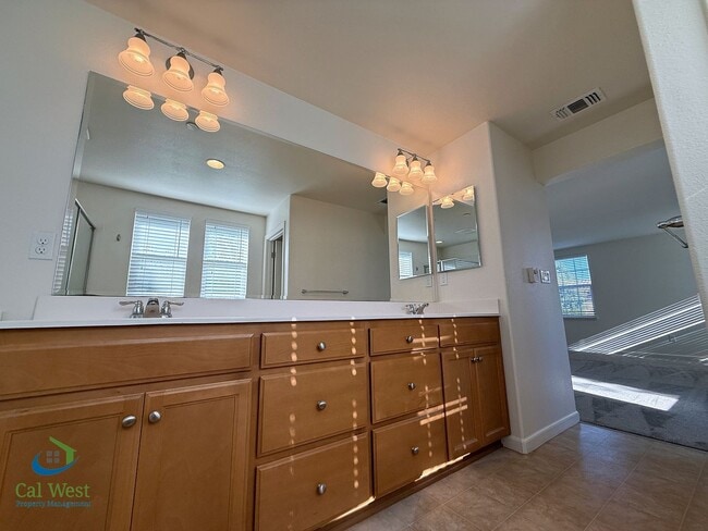 Building Photo - $3795 - Spacious 3 Bedroom 2.5 Bath, 2 Sto...