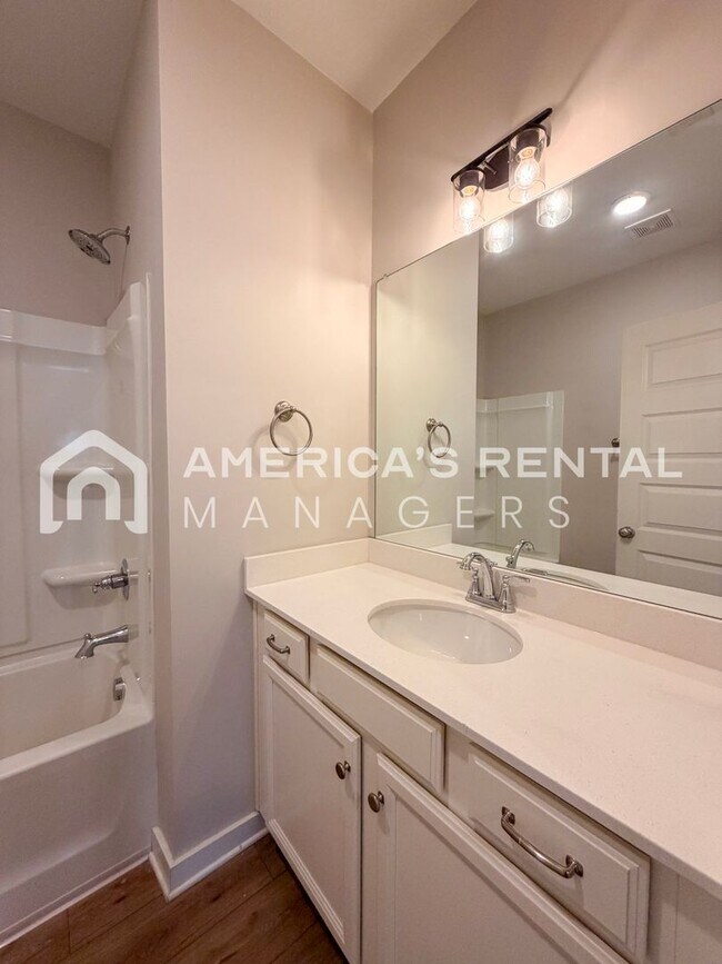 Building Photo - $400 OFF Move-in Special! Home for Rent in Eastaboga, AL! Sign a 13-month lease by 4/15/2026 and ...