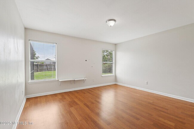 Building Photo - 2688 Glenhaven Dr