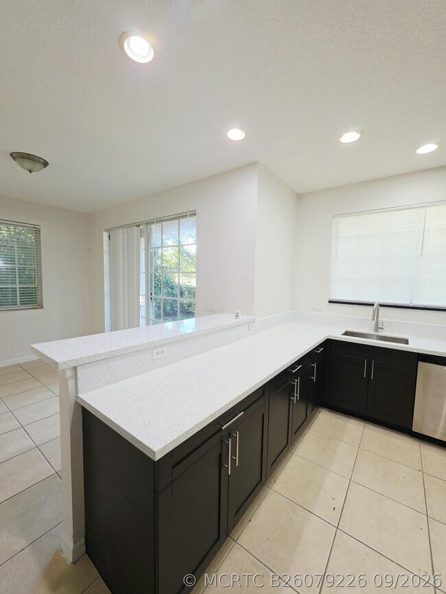 Building Photo - 6282 S Military Trl