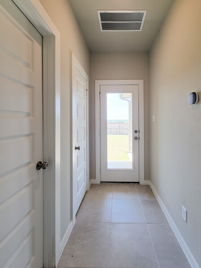 Building Photo - 2905 Terrace Grove Dr