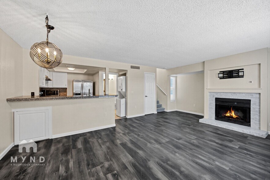 Building Photo - 1645 W Baseline Rd