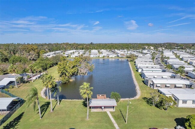 Building Photo - 10810 Freedom Dr