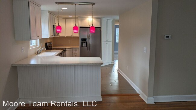 Building Photo - 1 br, 1 bath House - 114 Bumont Drive