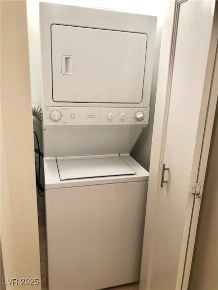 Building Photo - 270 E Flamingo Rd