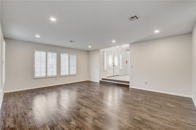 Building Photo - 9405 Mast Dr
