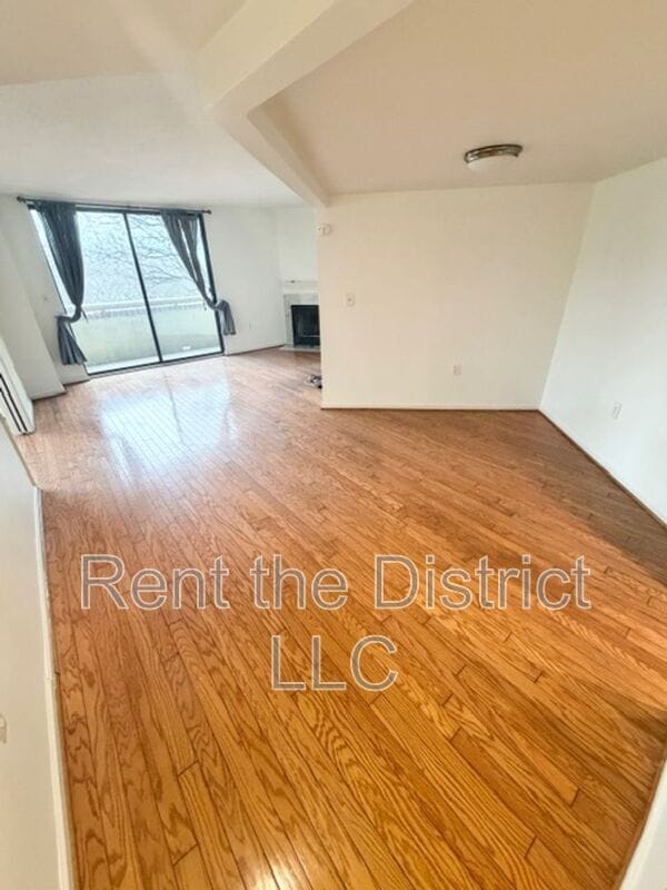 Building Photo - 2725 Connecticut Ave NW