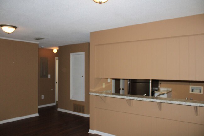 Building Photo - 2248 Winston Way