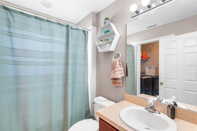 Building Photo - 10077 Moorshire Cir