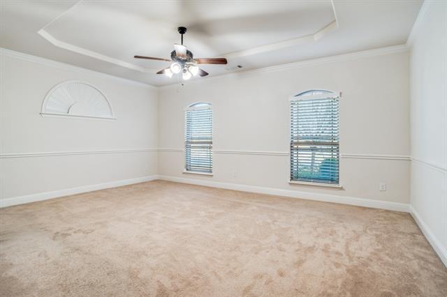 Building Photo - 13085 Llano Ave