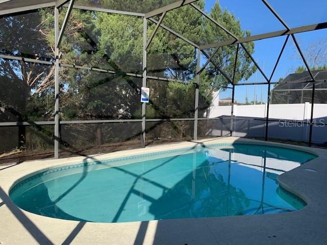 Building Photo - 429 Majesty Dr