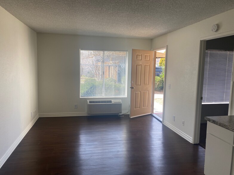 Open Living Area - West Palmdale Apartments