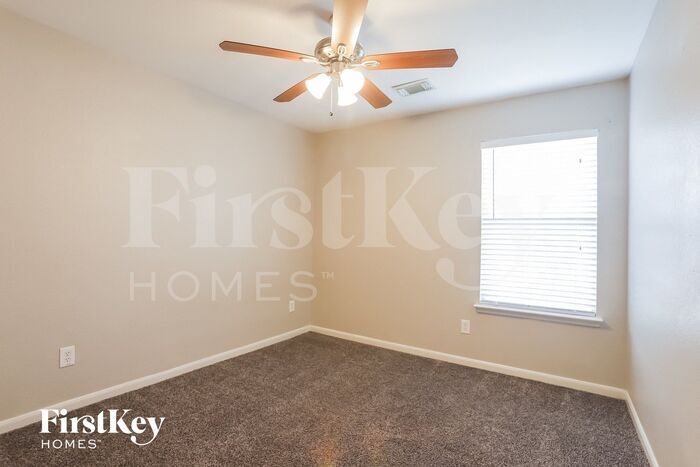 Building Photo - 411 Remington Creek Dr
