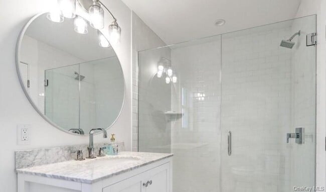 Building Photo - 800 Dune Rd