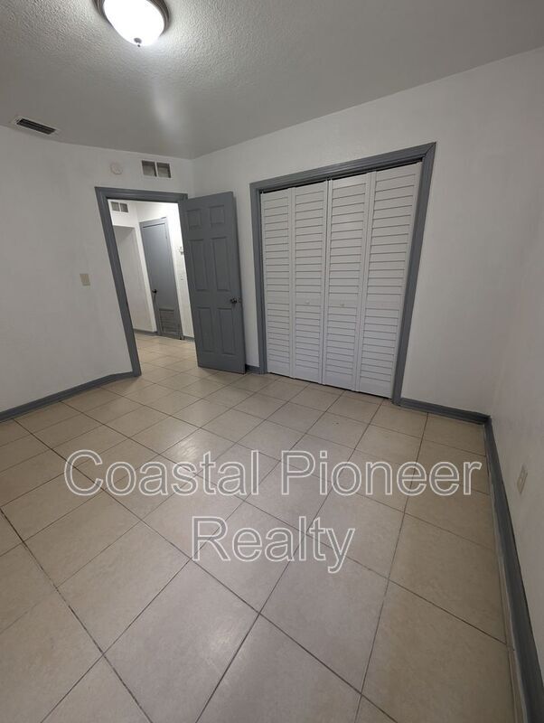 Building Photo - 3721 N Whittier St
