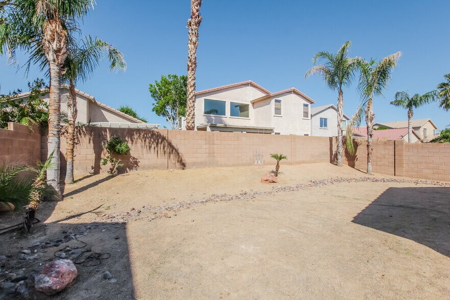 Building Photo - 14988 W Riviera Dr