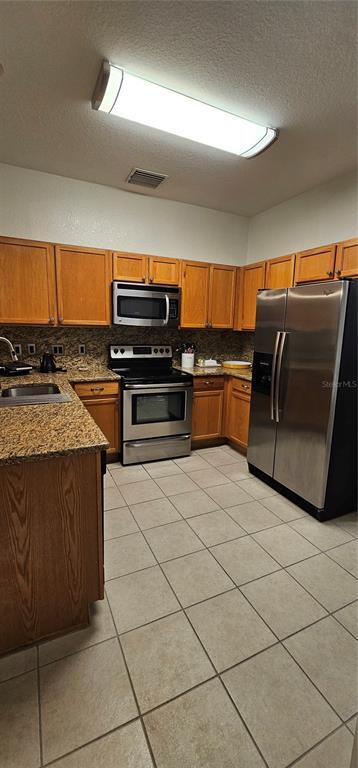 Building Photo - 6388 Castelven Dr