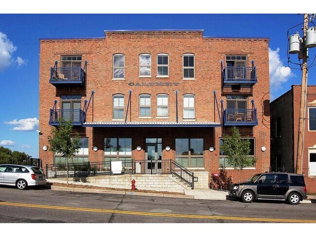 Building Photo - 127 5th St NE