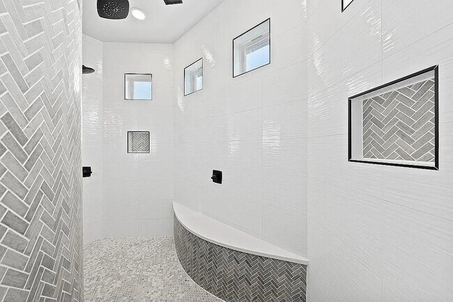 Building Photo - 1102 Woodpark Ln