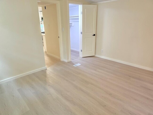 Building Photo - 5060 Evergreen Forest Ln