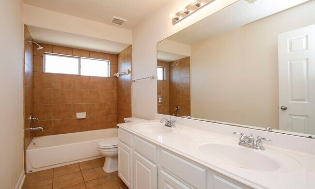 Building Photo - 17935 Gable Oak Ln