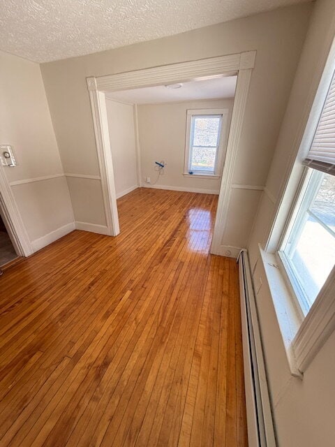Building Photo - Completely Renovated 1-Bedroom + Office | Heat Included | $1,125/month