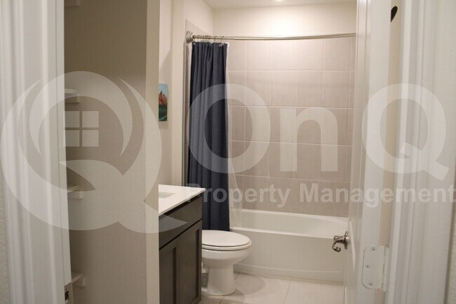 Building Photo - 1604 Silver Landing Trail
