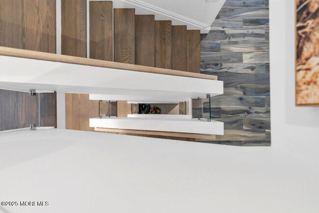 Building Photo - 985 Ocean Ave