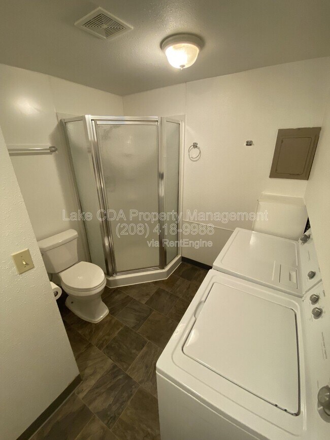 Building Photo - 3410 Belmont Rd